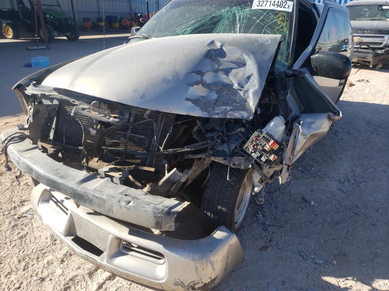 Photo 9 from auction – 2000 GMC JIMMY with VIN 1GKCS13WXY2275621