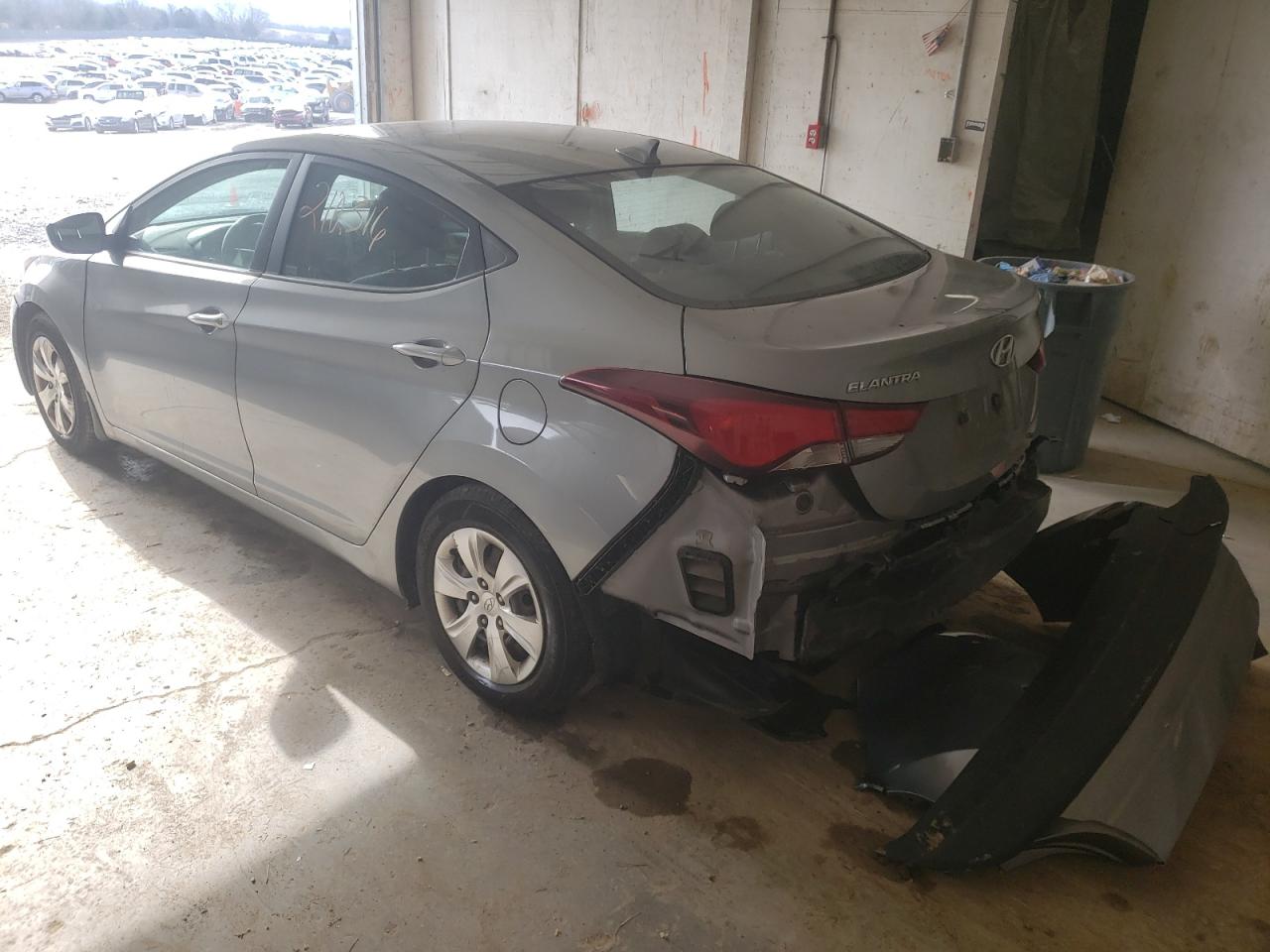 Photo 3 from auction – 2016 HYUNDAI ELANTRA SE with VIN KMHDH4AE0GU477537