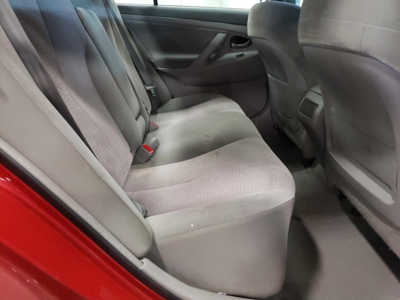 Photo 6 from auction – 2011 TOYOTA CAMRY BASE with VIN 4T4BF3EK2BR161465