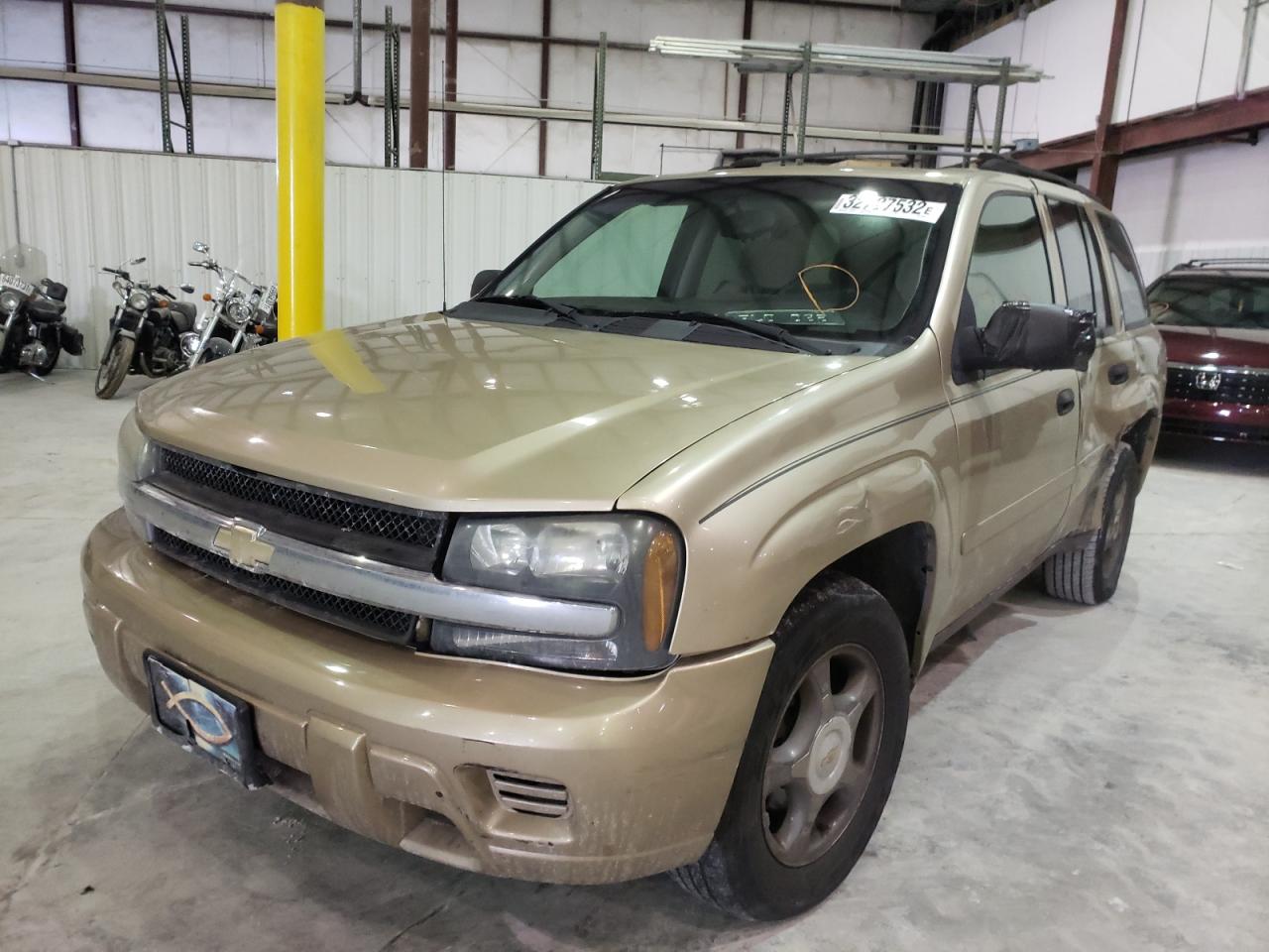 Photo 2 from auction – 2007 CHEVROLET TRAILBLAZE with VIN 1GNDT13S772104504