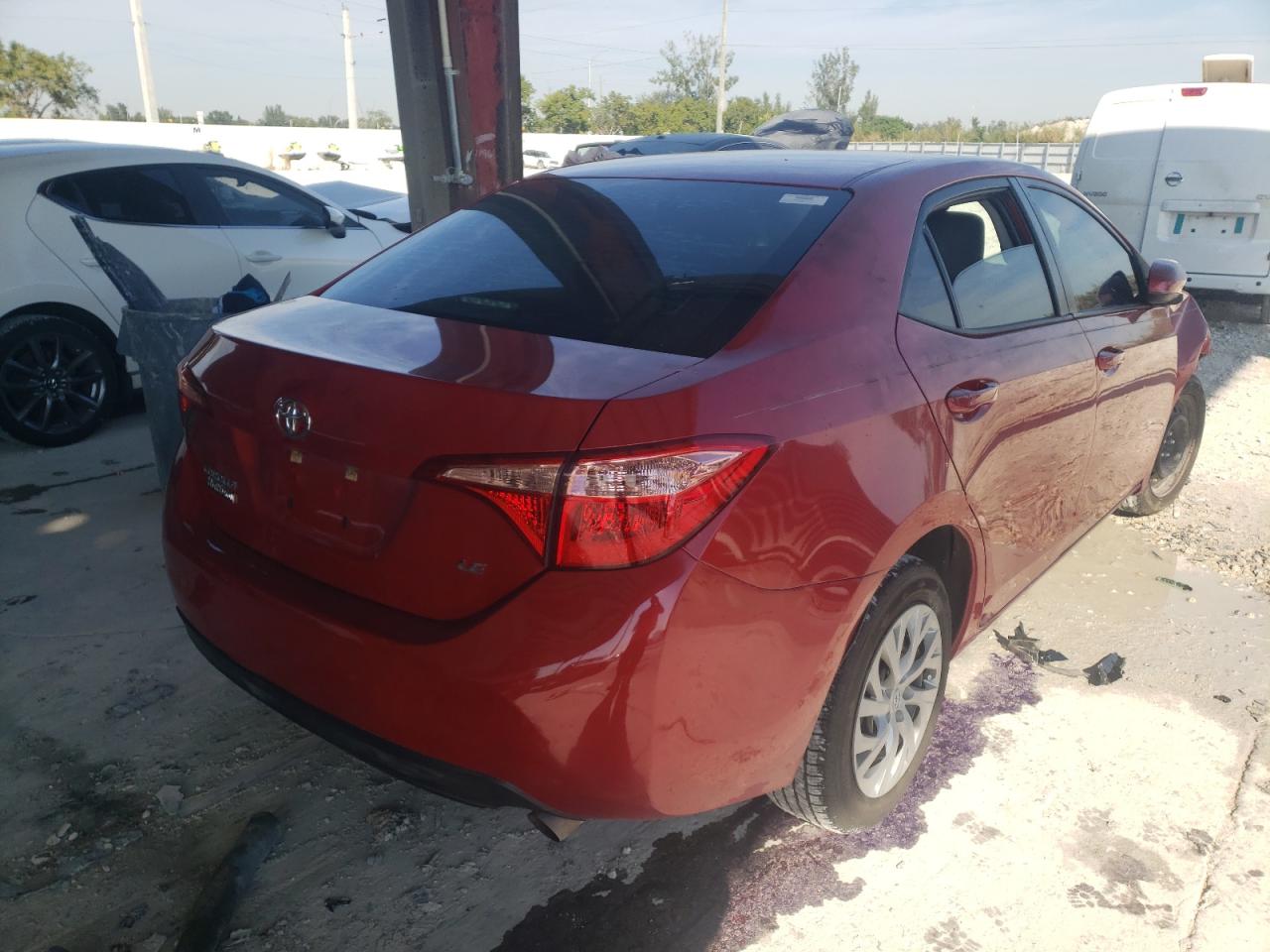 Photo 4 from auction – 2017 TOYOTA COROLLA L with VIN 2T1BURHEXHC820461