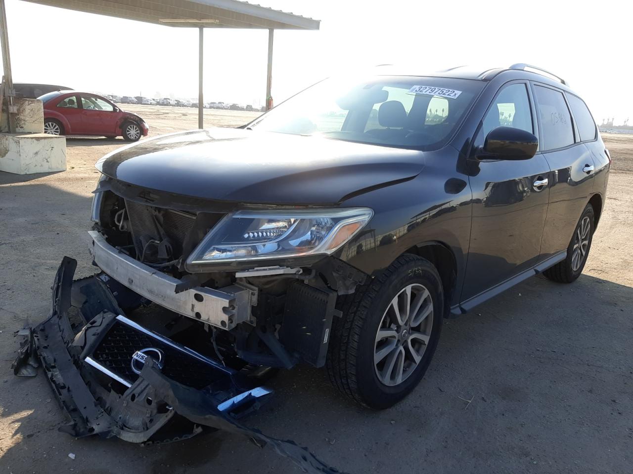 Photo 2 from auction – 2015 NISSAN PATHFINDER with VIN 5N1AR2MM6FC635665