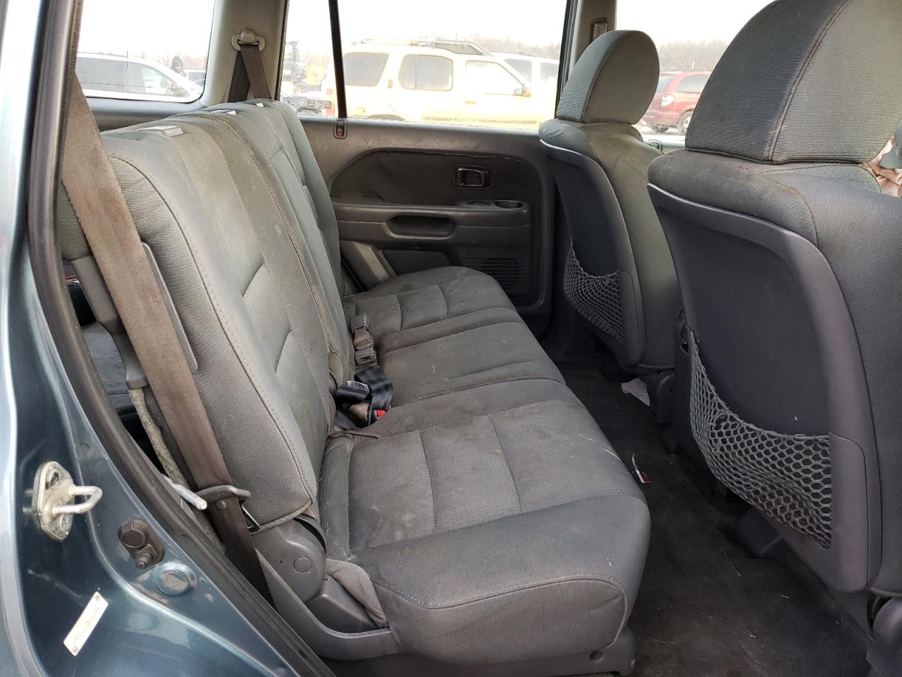 Photo 6 from auction – 2006 HONDA PILOT LX with VIN 5FNYF18106B021252