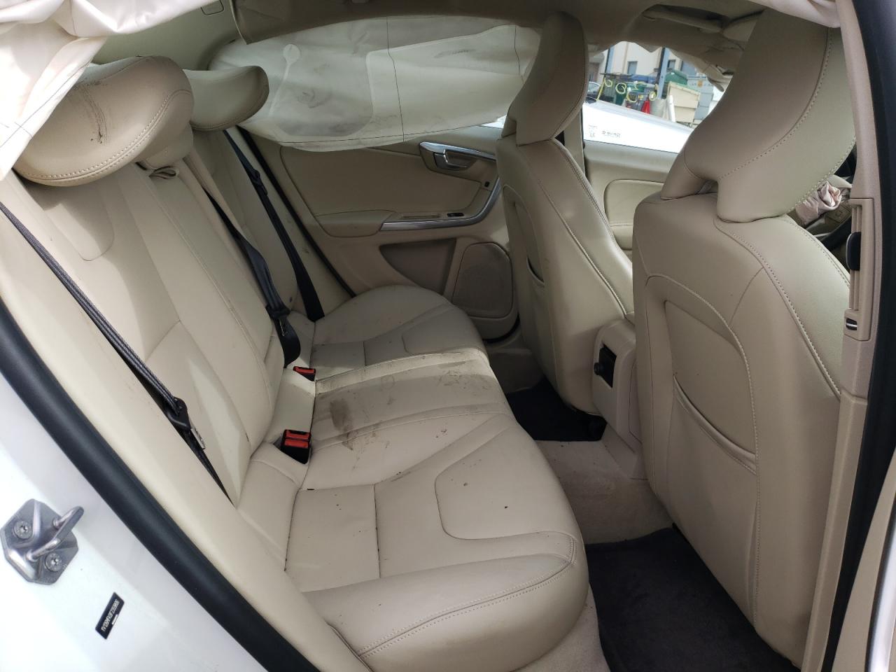 Photo 6 from auction – 2015 VOLVO S60 PREMIE with VIN YV126MFK8F2359806