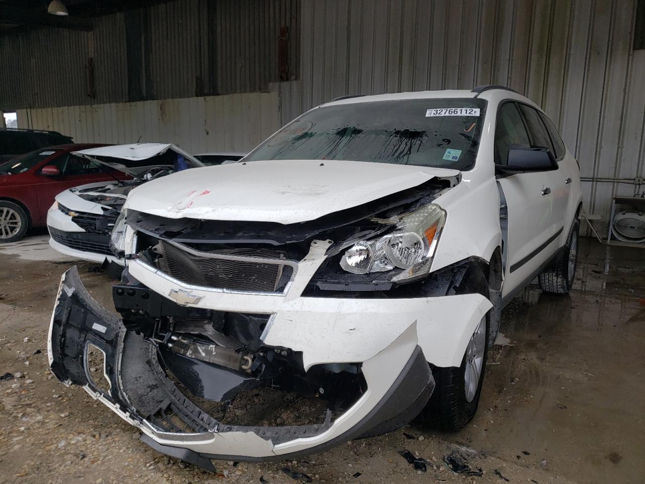 Photo 2 from auction – 2011 CHEVROLET TRAVERSE L with VIN 1GNKRFED4BJ142997