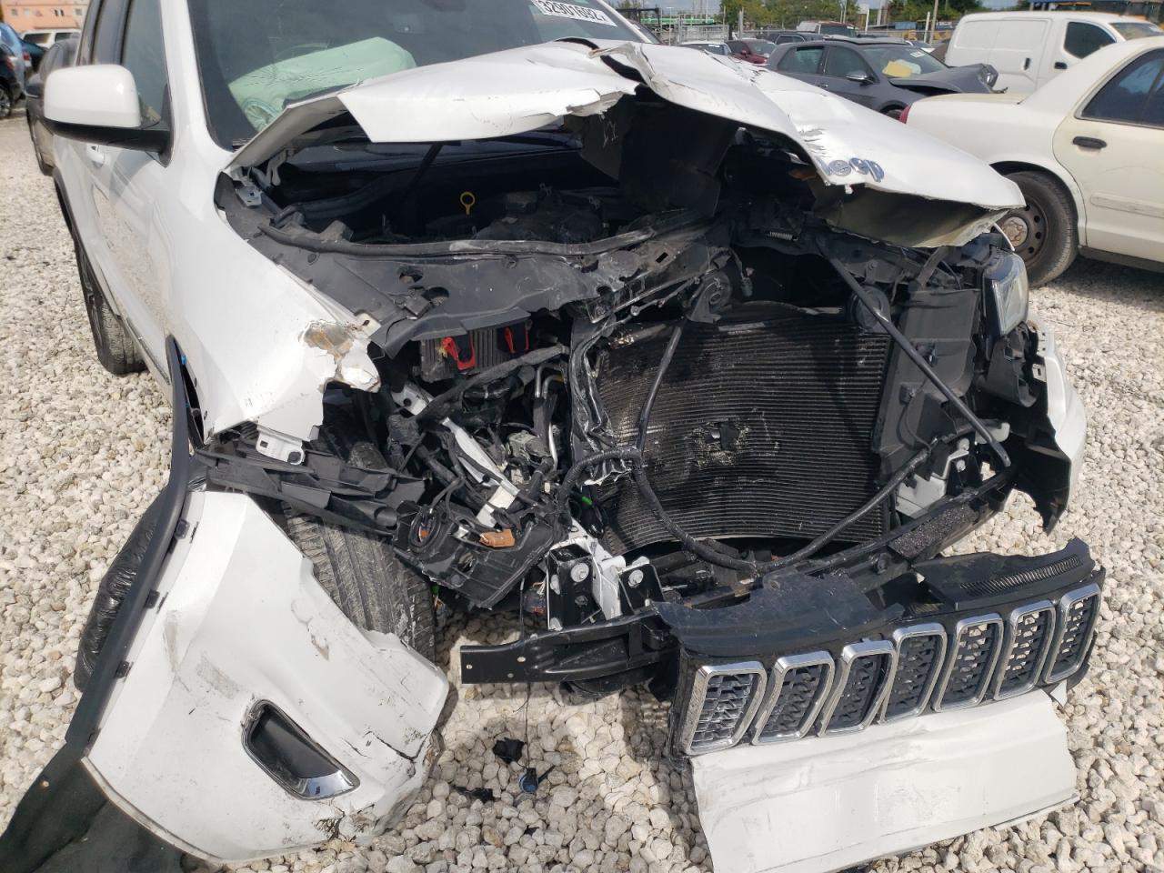 Photo 9 from auction – 2018 JEEP GRAND CHER with VIN 1C4RJEAG0JC443018