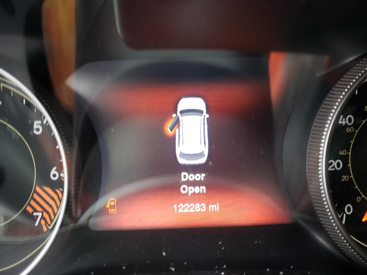 Photo 8 from auction – 2015 JEEP CHEROKEE T with VIN 1C4PJMBB3FW594008