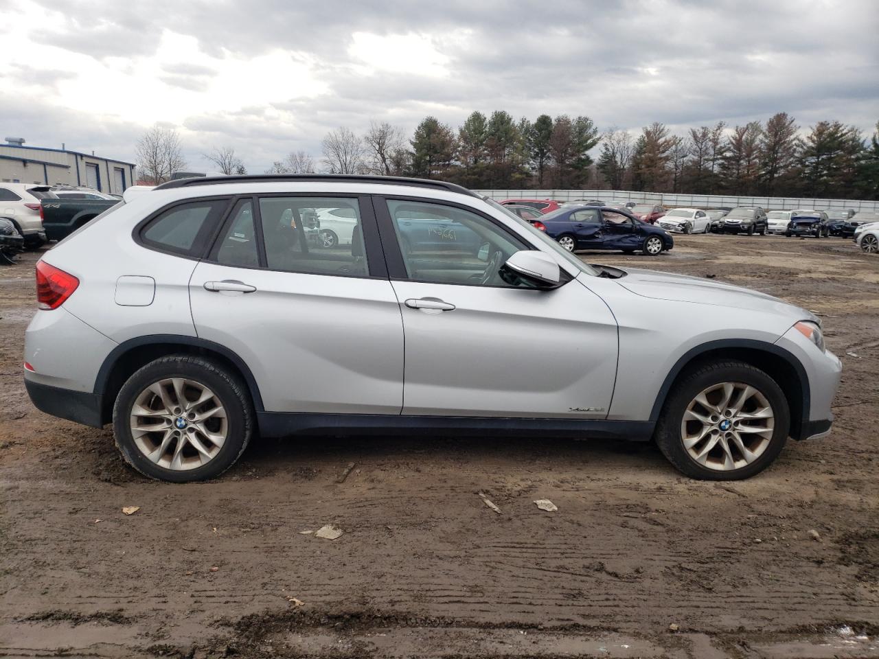 Photo 9 from auction – 2015 BMW X1 XDRIVE2 with VIN WBAVL1C53FVY27901