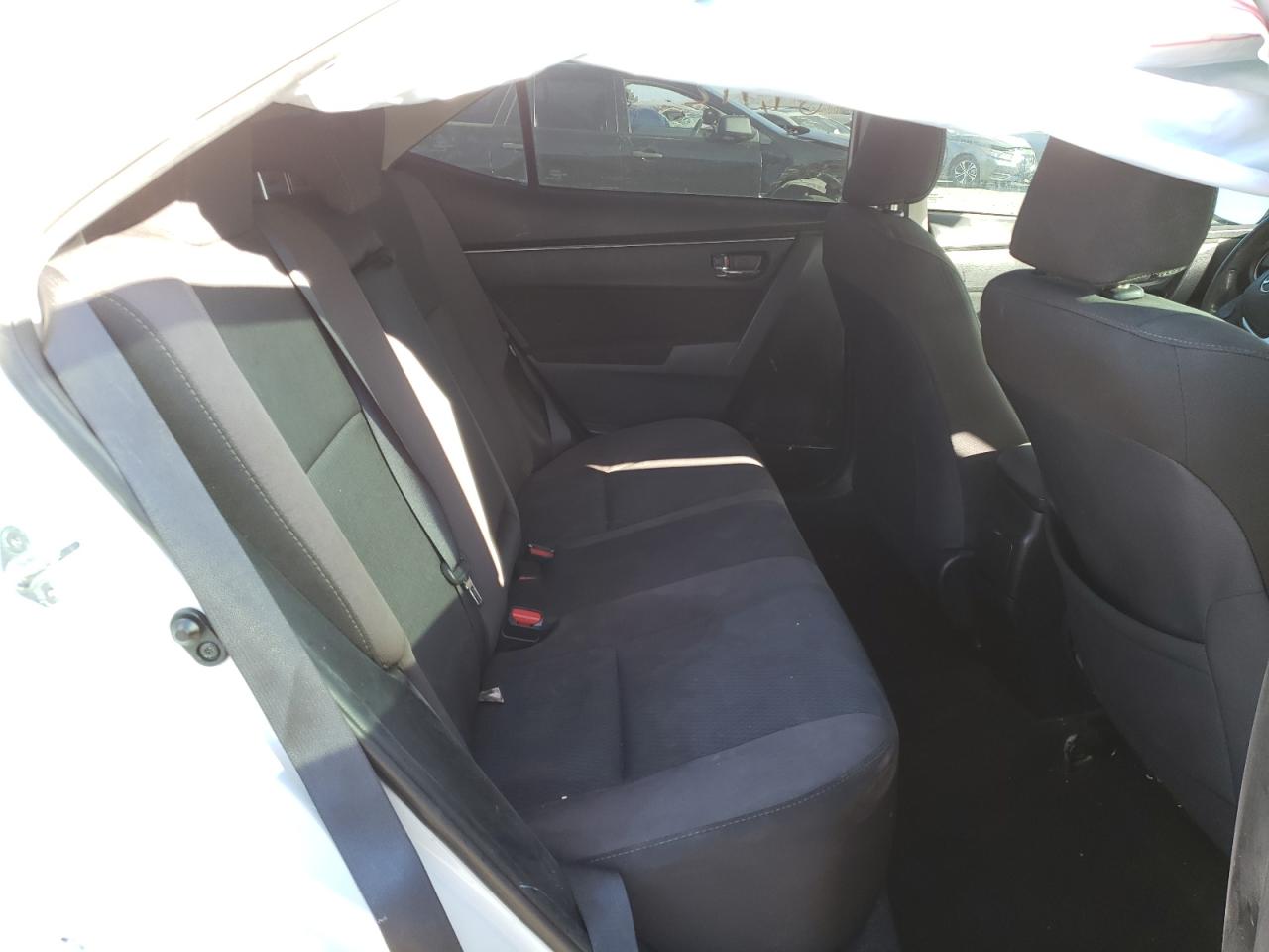Photo 6 from auction – 2017 TOYOTA COROLLA L with VIN 2T1BURHE6HC872878
