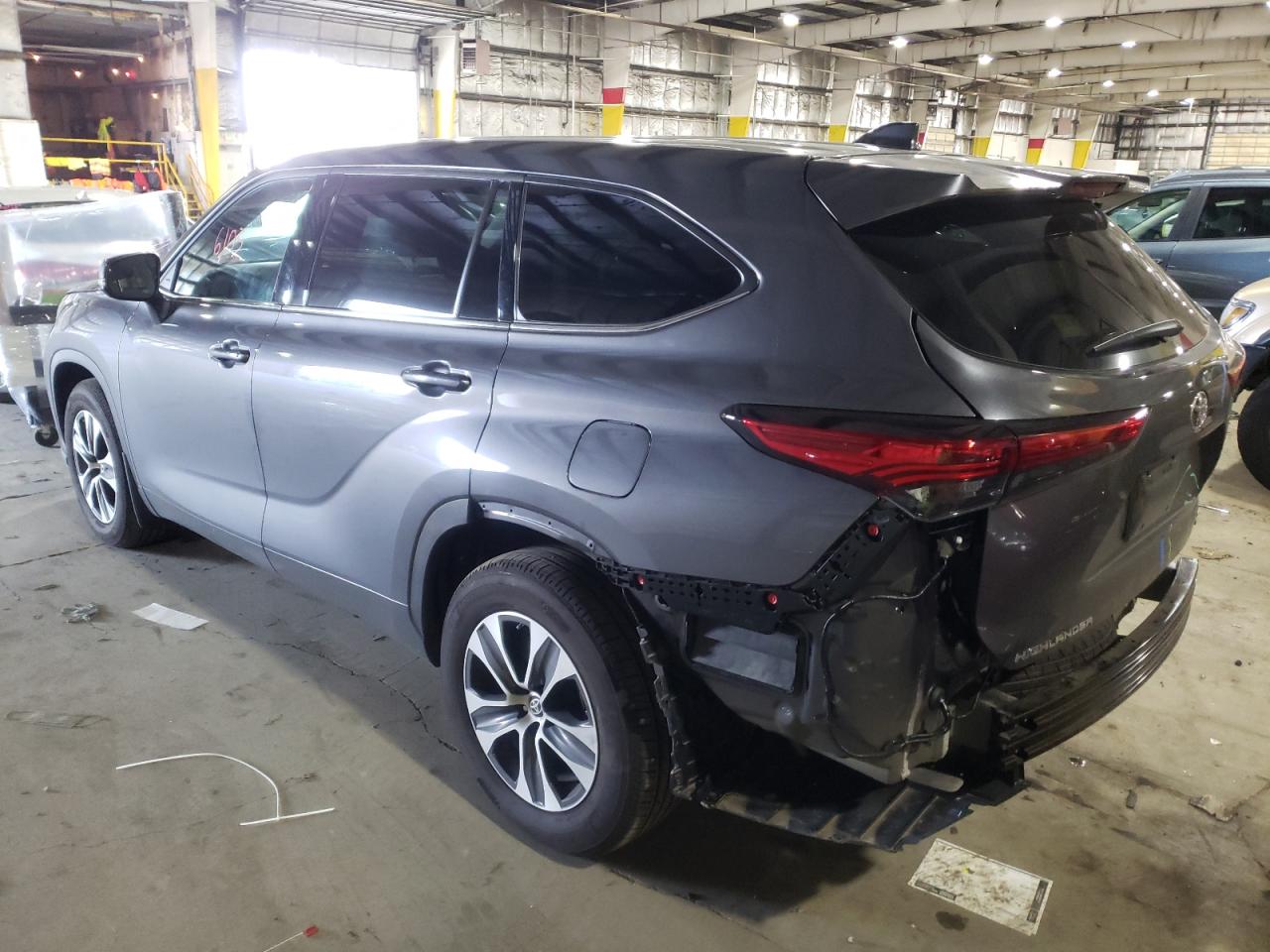 Photo 3 from auction – 2021 TOYOTA HIGHLANDER with VIN 5TDCZRBH5MS527433
