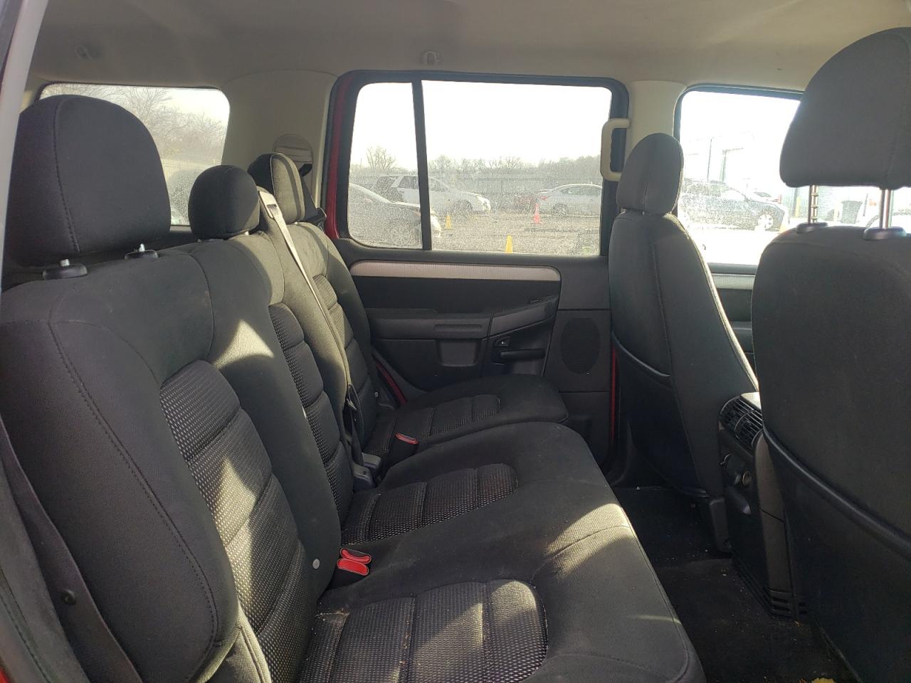 Photo 6 from auction – 2003 FORD EXPLORER X with VIN 1FMZU73K03ZA09147