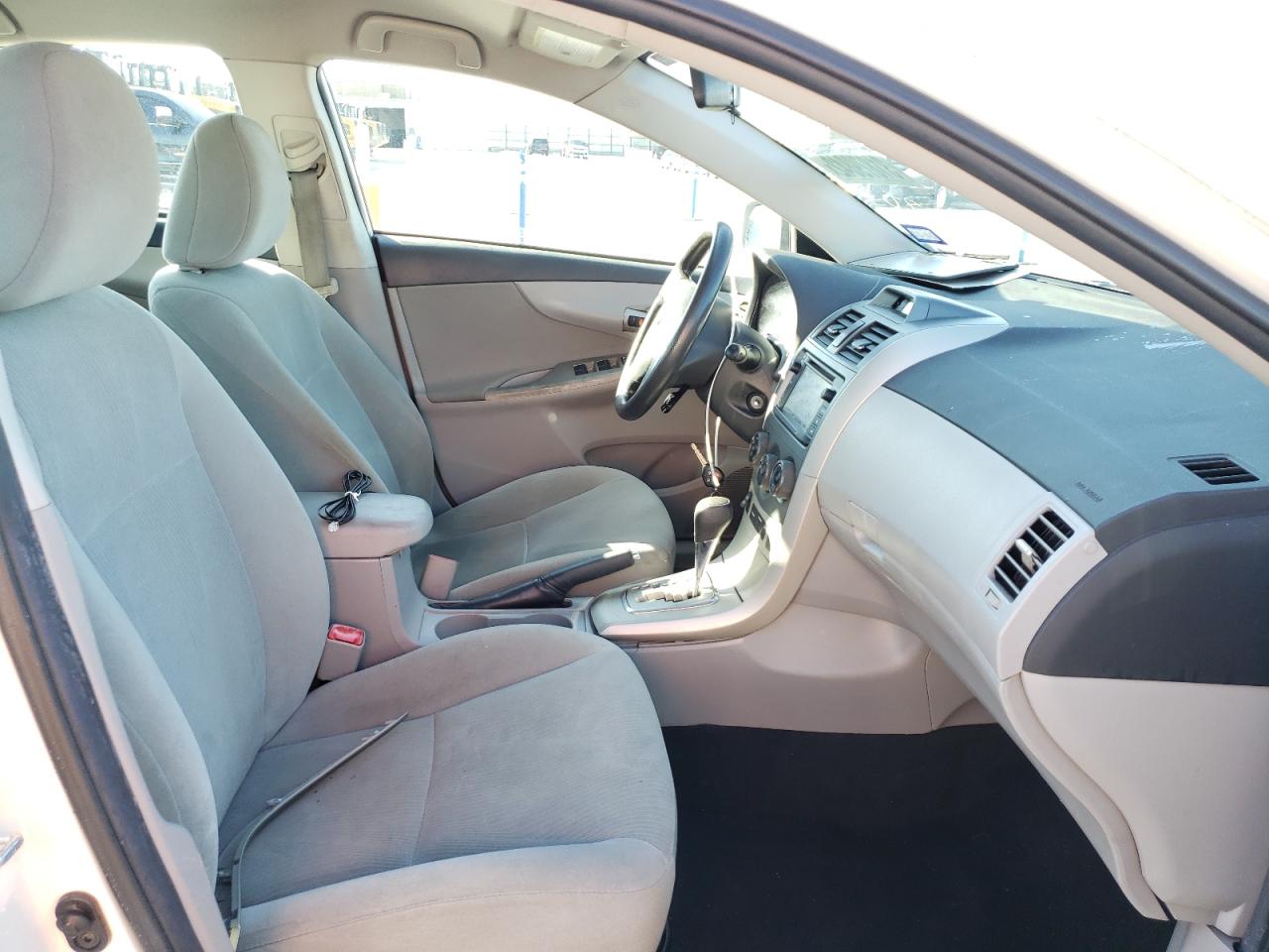 Photo 5 from auction – 2013 TOYOTA COROLLA BA with VIN 5YFBU4EE6DP186132