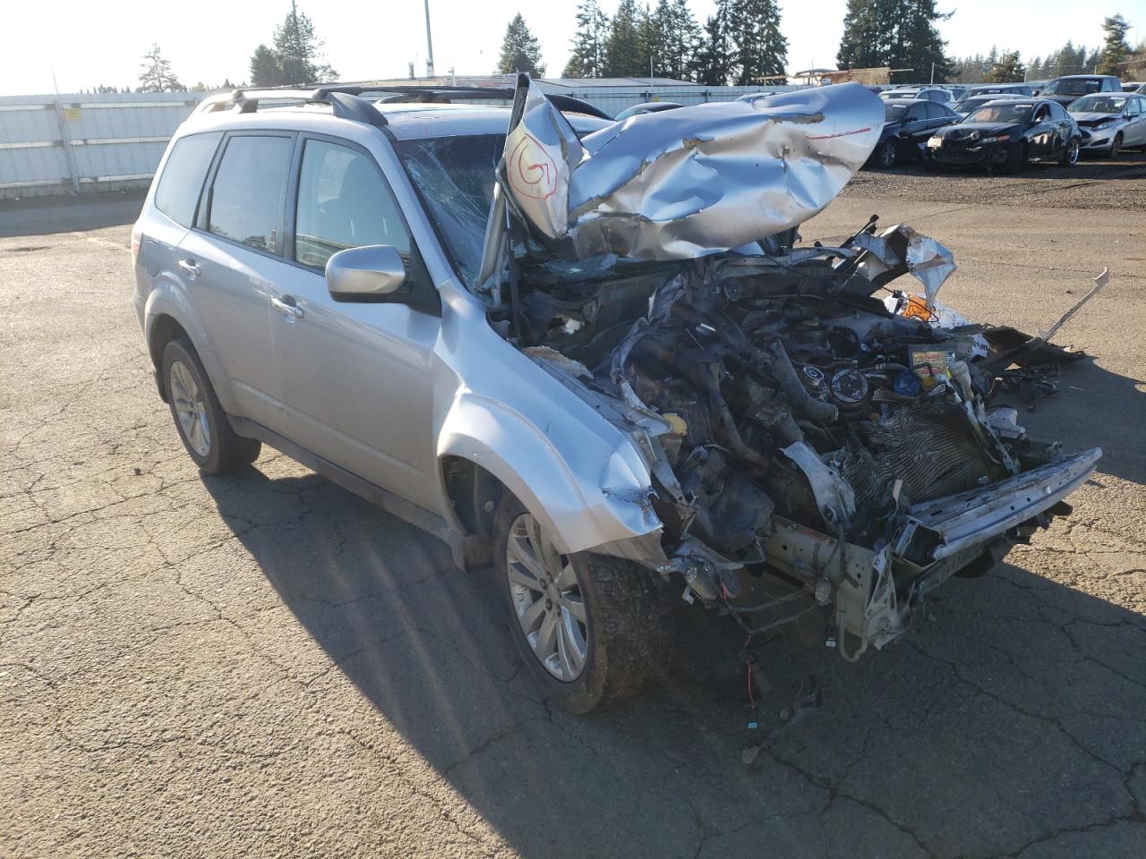 SUBARU FORESTER 2 2012 with VIN JF2SHADCXCH400585 - Photo from auction