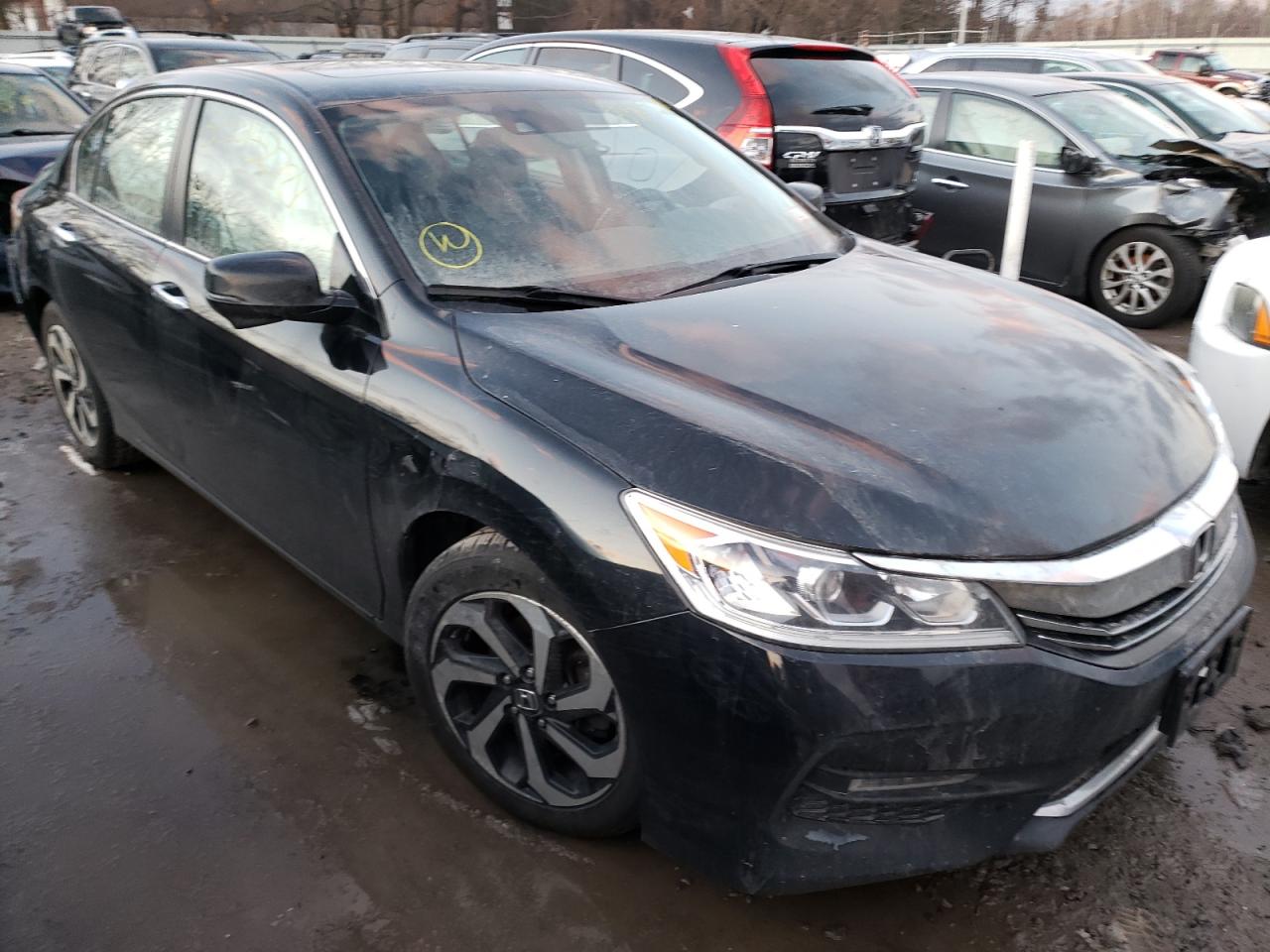 HONDA ACCORD EXL 2017 with VIN 1HGCR2F99HA033574 - Photo from auction