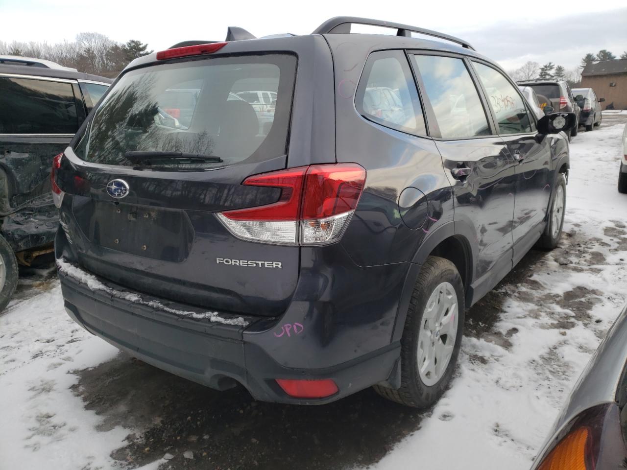 Photo 4 from auction – 2019 SUBARU FORESTER with VIN JF2SKACC3KH430626
