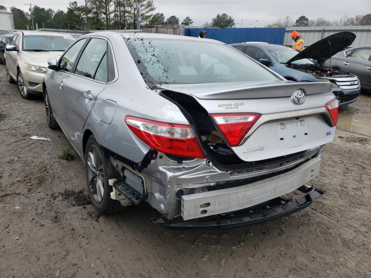 Photo 3 from auction – 2017 TOYOTA CAMRY LE with VIN 4T1BF1FKXHU322019