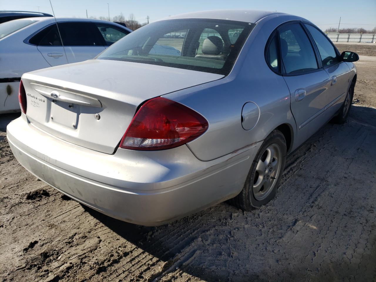 Photo 4 from auction – 2004 FORD TAURUS SES with VIN 1FAFP55S64G159959