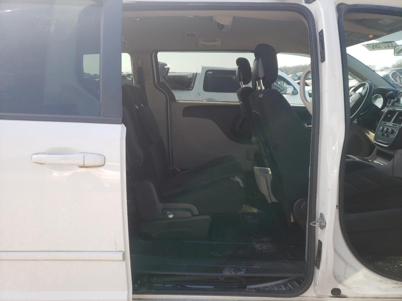 Photo 6 from auction – 2012 DODGE GRAND CARA with VIN 2C4RDGCG7CR405814