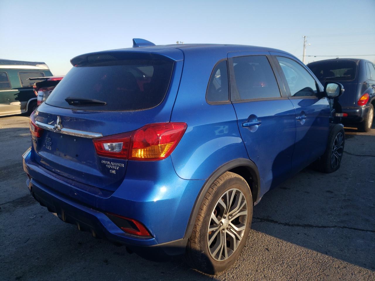 Photo 4 from auction – 2018 MITSUBISHI OUTLANDER with VIN JA4AP3AWXJZ018095