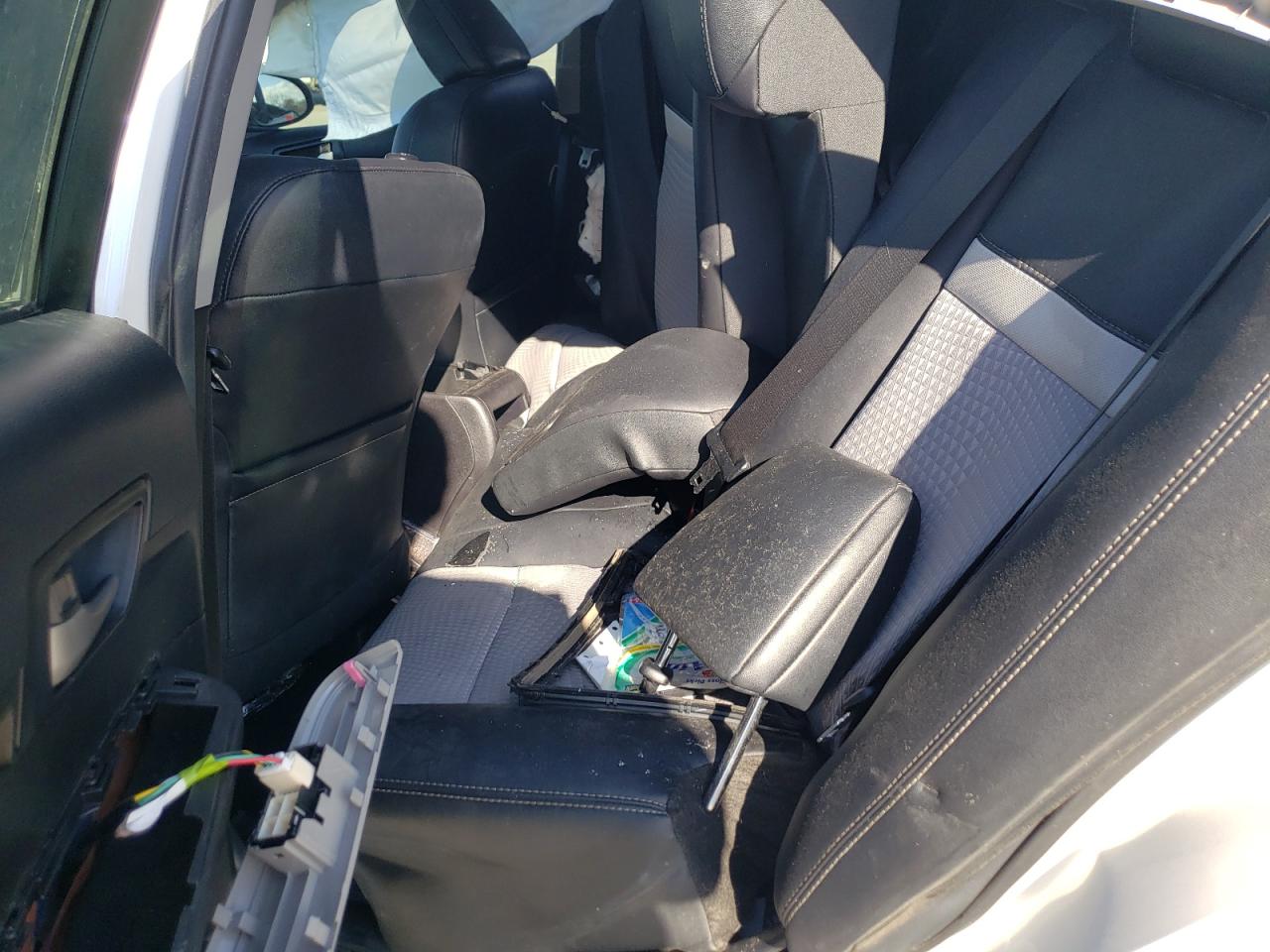 Photo 6 from auction – 2014 TOYOTA CAMRY L with VIN 4T1BF1FK5EU849915