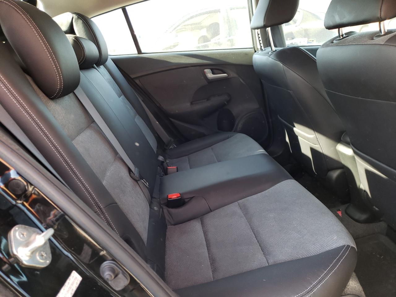 Photo 6 from auction – 2012 HONDA INSIGHT EX with VIN JHMZE2H72CS001759
