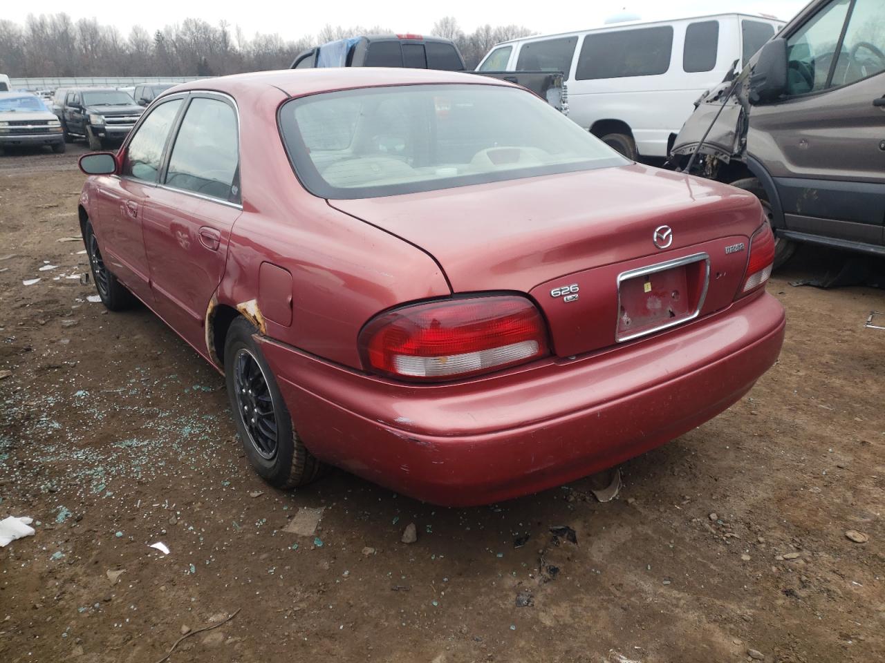 Photo 3 from auction – 1998 MAZDA 626 DX with VIN 1YVGF22C6W5732963