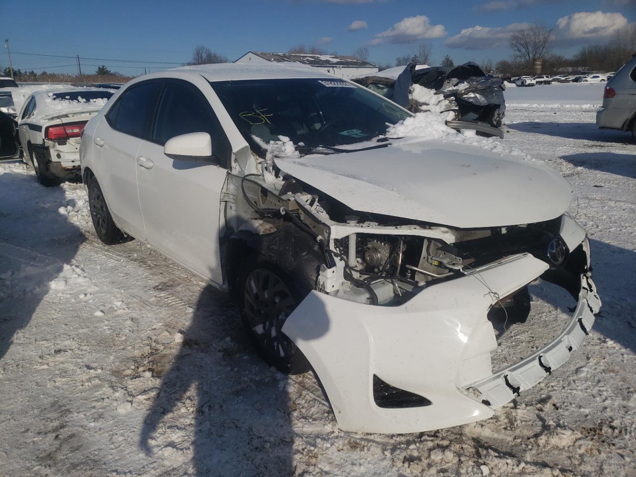TOYOTA COROLLA L 2018 with VIN 5YFBURHE8JP842884 - Photo from auction