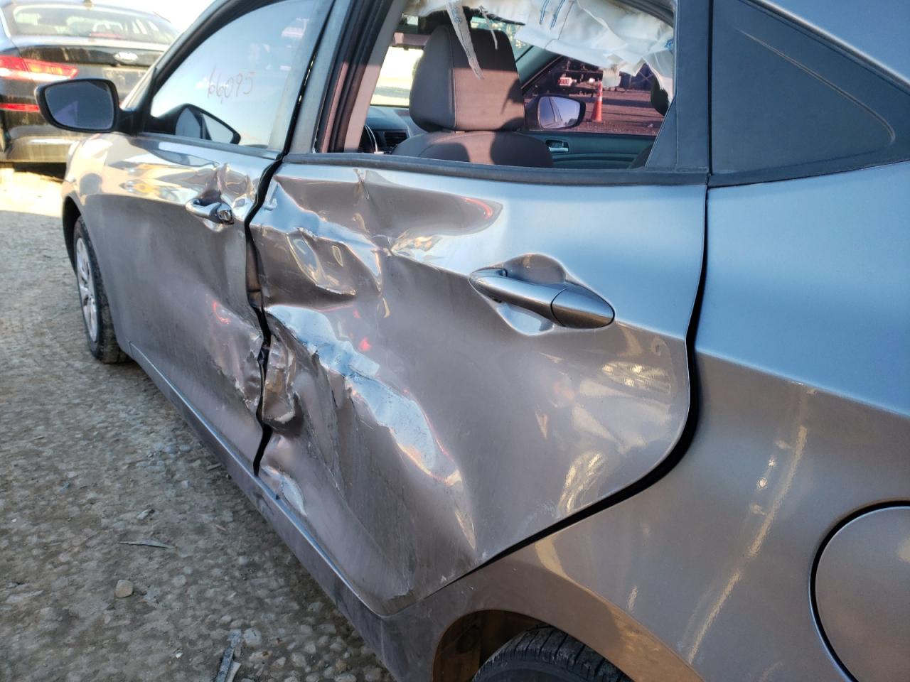 Photo 10 from auction – 2016 HYUNDAI ACCENT SE with VIN KMHCT4AEXGU121381