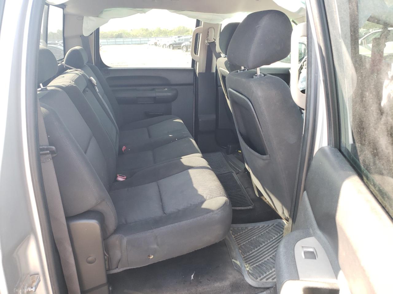 Photo 6 from auction – 2011 CHEVROLET SILVERADO with VIN 3GCPCSE06BG393740