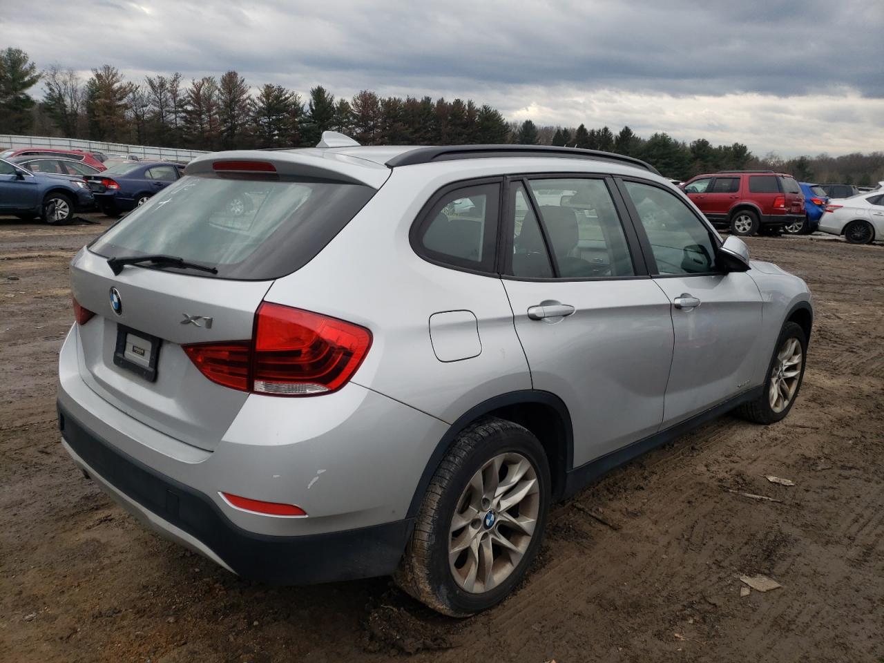 Photo 4 from auction – 2015 BMW X1 XDRIVE2 with VIN WBAVL1C53FVY27901