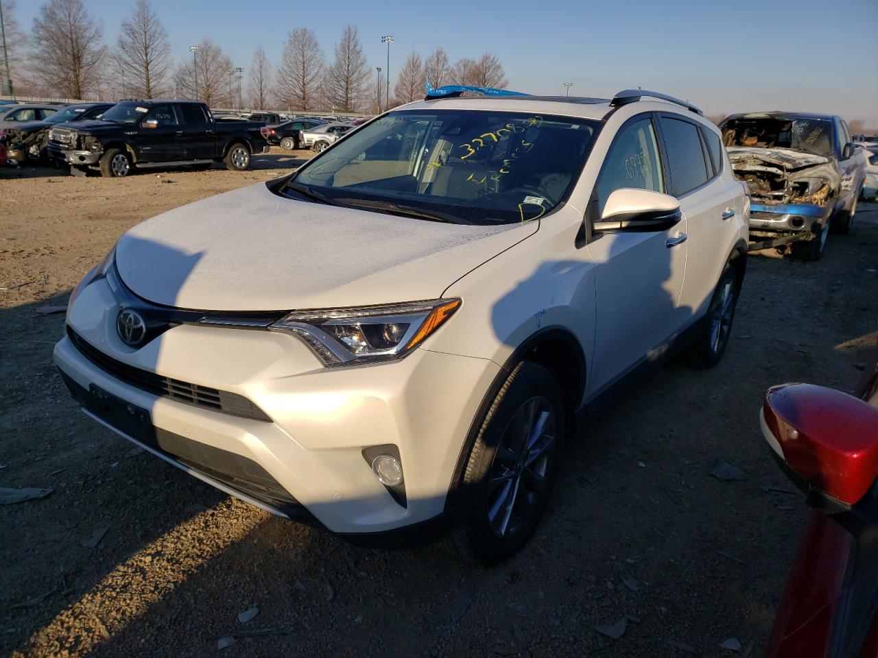 Photo 2 from auction – 2016 TOYOTA RAV4 LIMIT with VIN JTMDFREV5GD182354