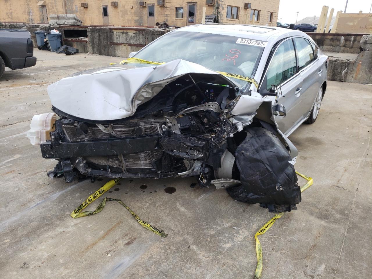 Photo 2 from auction – 2015 TOYOTA AVALON XLE with VIN 4T1BK1EB2FU192912