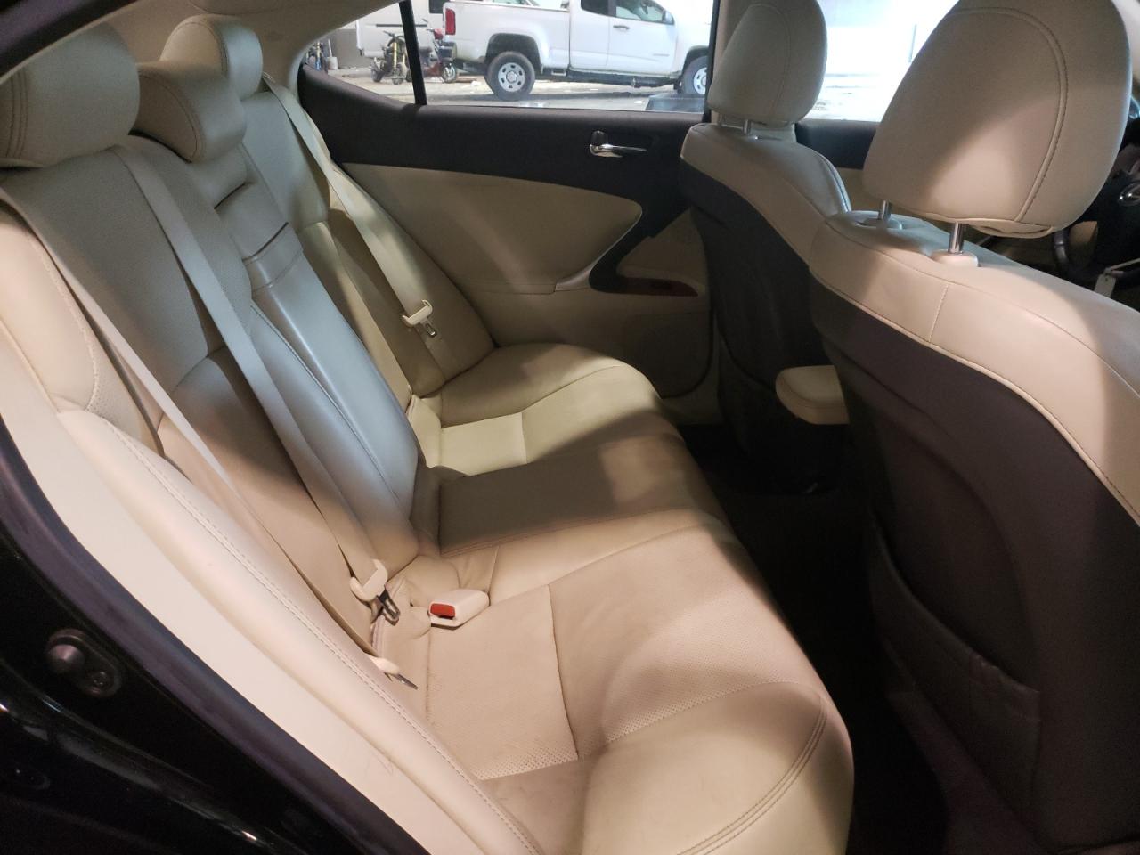 Photo 6 from auction – 2009 LEXUS IS 250 with VIN JTHBK262495096396