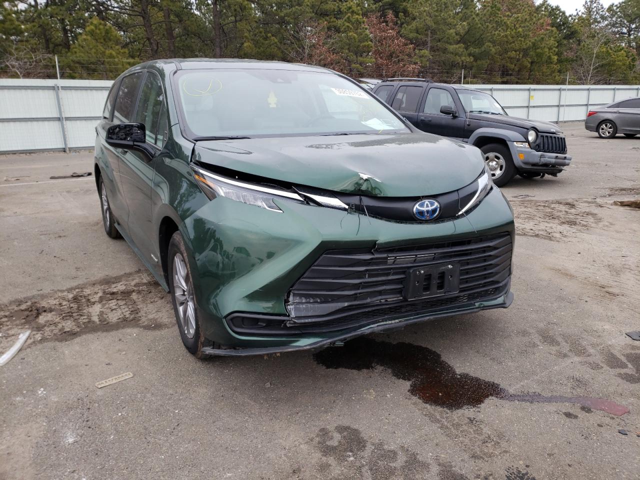 Photo 9 from auction – 2021 TOYOTA SIENNA LE with VIN 5TDKRKEC6MS048795