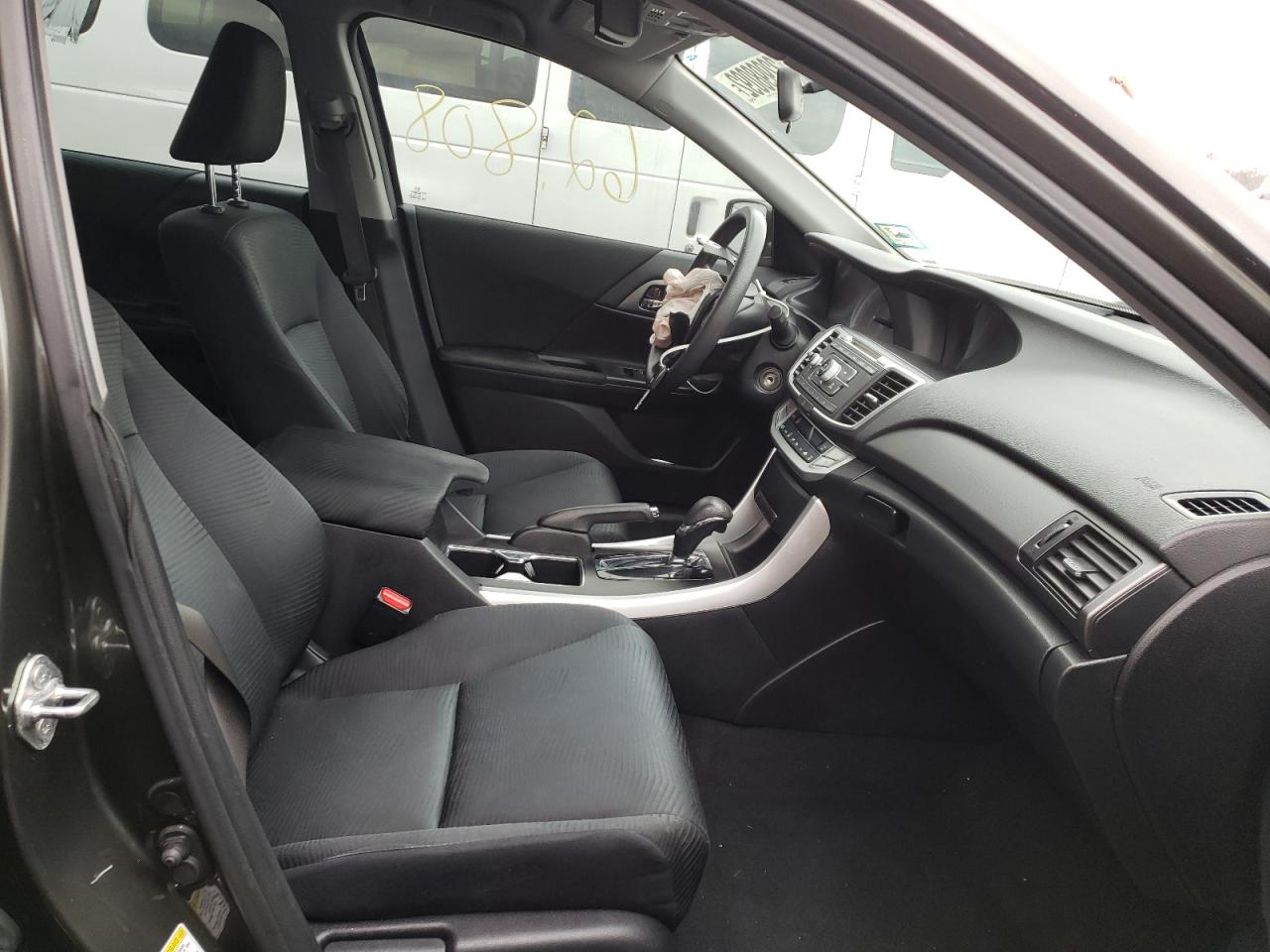 Photo 5 from auction – 2014 HONDA ACCORD LX with VIN 1HGCR2F33EA092305