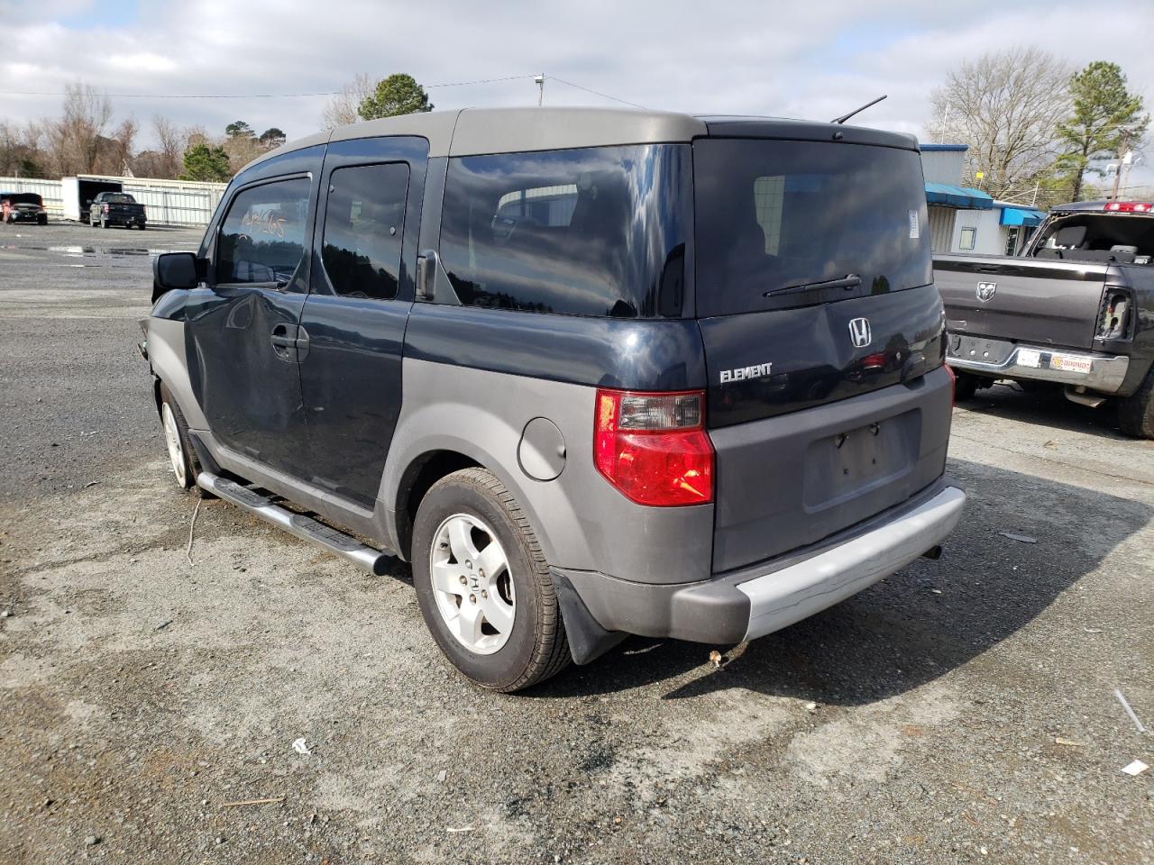 Photo 3 from auction – 2004 HONDA ELEMENT EX with VIN 5J6YH18564L000682
