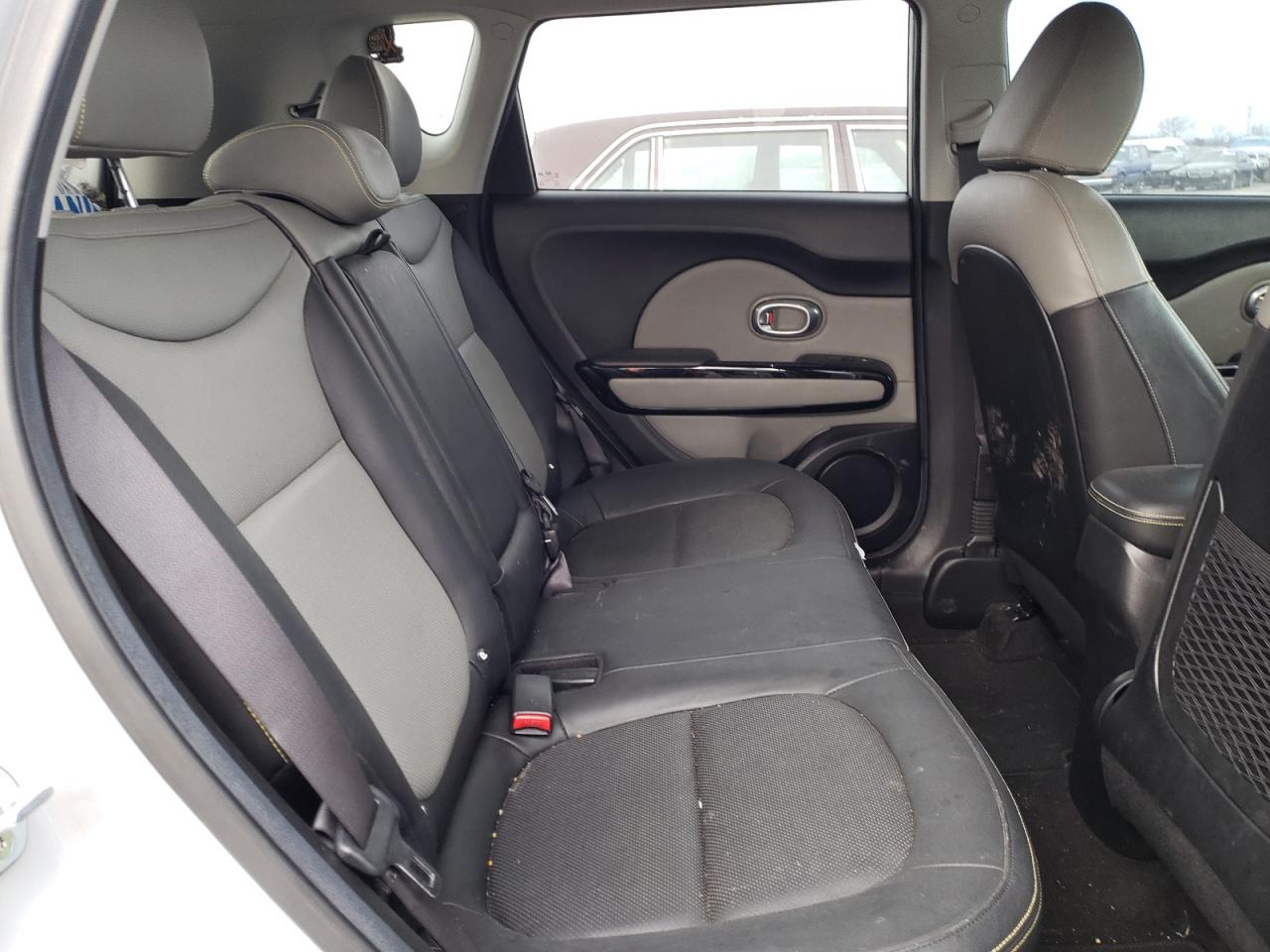 صورة رقم 6 من المزاد - 2016 KIA SOUL + مع VIN KNDJP3A50G7827753