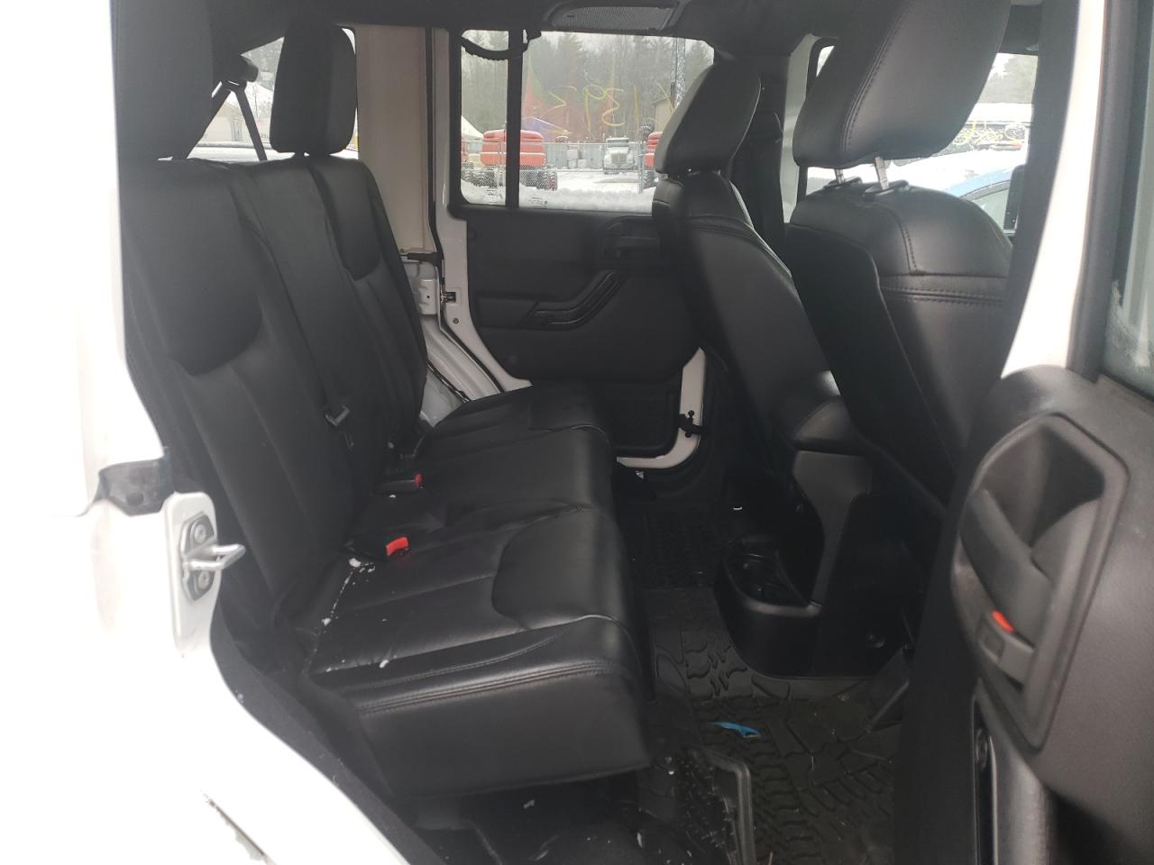 Photo 6 from auction – 2015 JEEP WRANGLER U with VIN 1C4BJWEG1FL743658