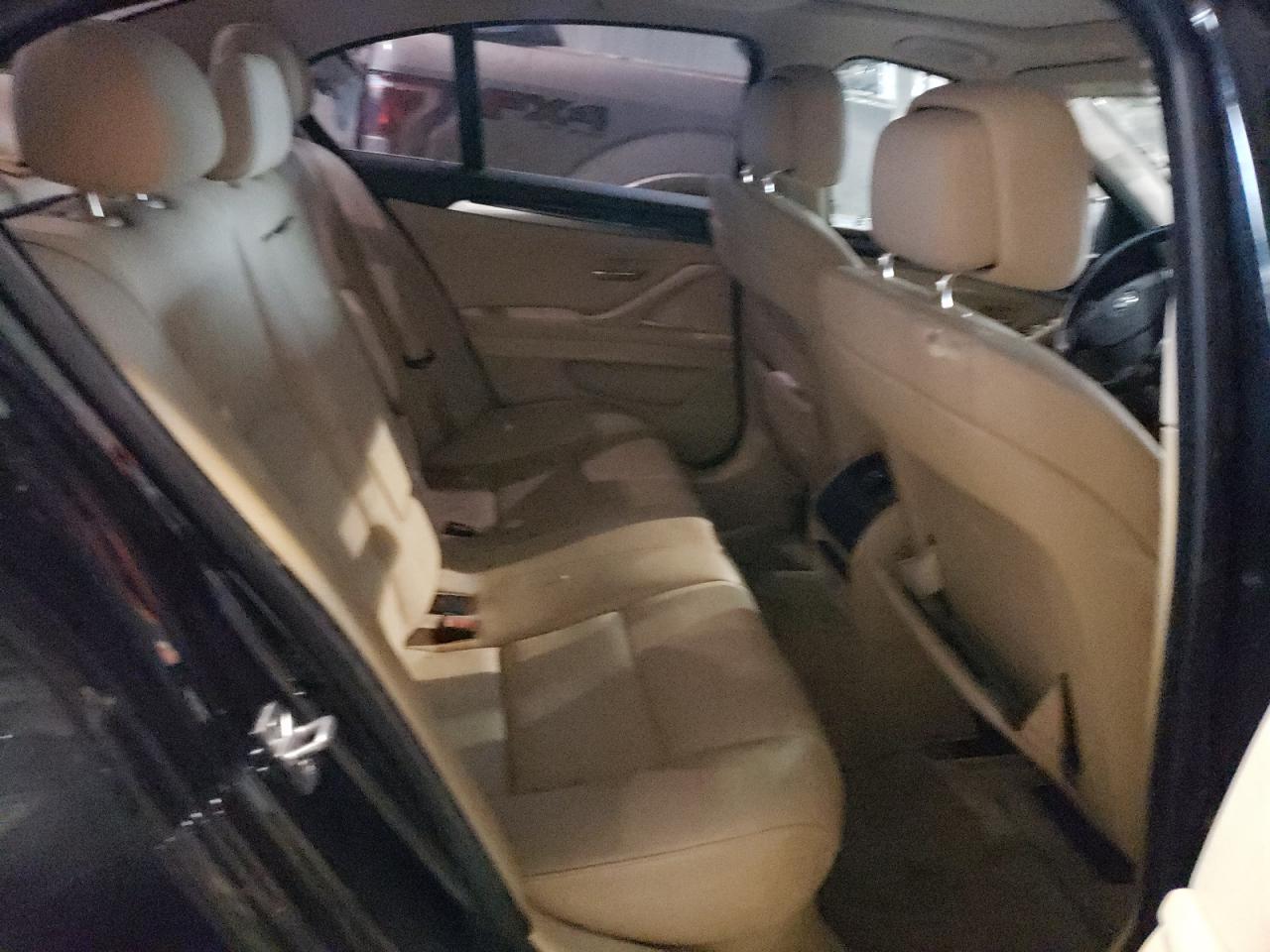 Photo 6 from auction – 2012 BMW 528 XI with VIN WBAXH5C50CDW05822