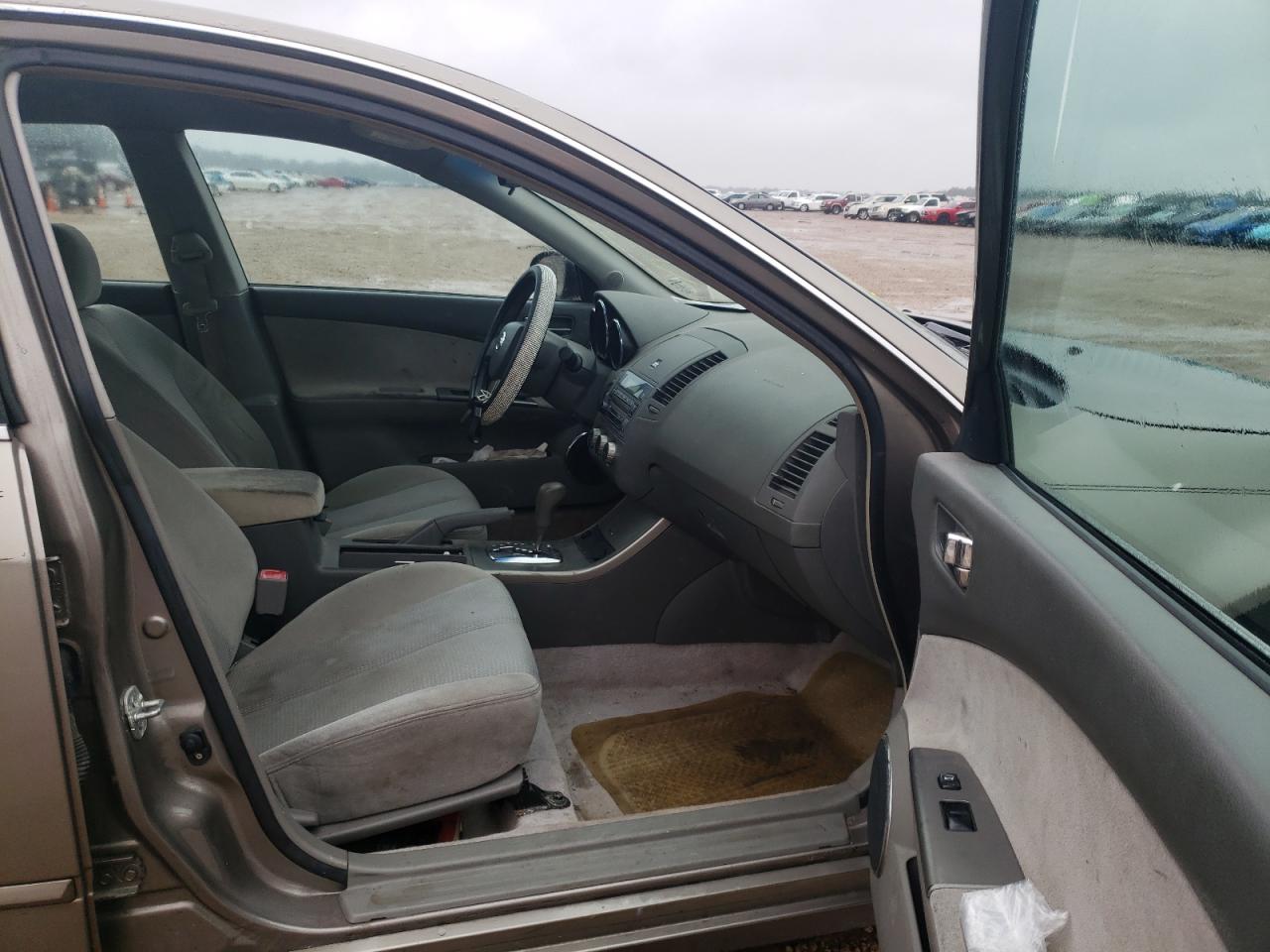 Photo 5 from auction – 2005 NISSAN ALTIMA S with VIN 1N4AL11D55C106667