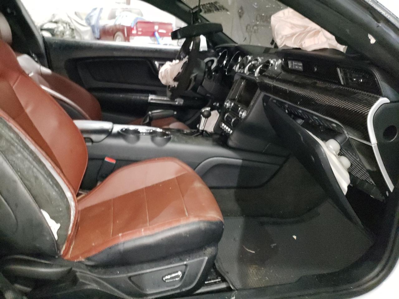 Photo 5 from auction – 2015 FORD MUSTANG with VIN 1FA6P8TH1F5380621