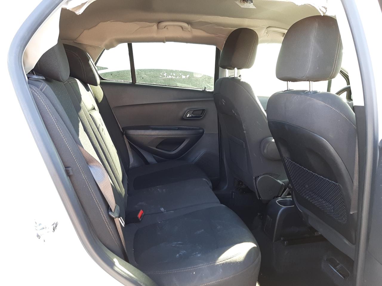Photo 6 from auction – 2019 CHEVROLET TRAX LS with VIN LSGCJKSB8KY011972