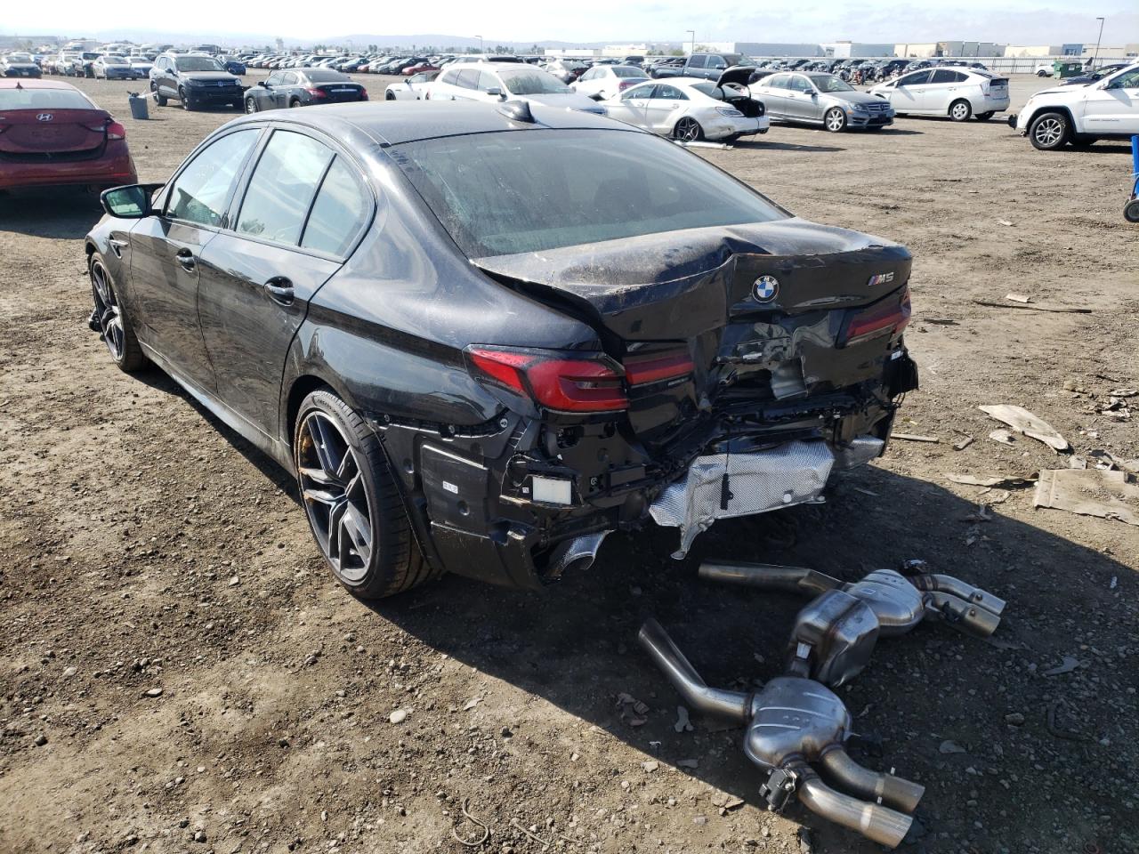 Photo 3 from auction – 2022 BMW M5 with VIN WBS83CH09NCH80582