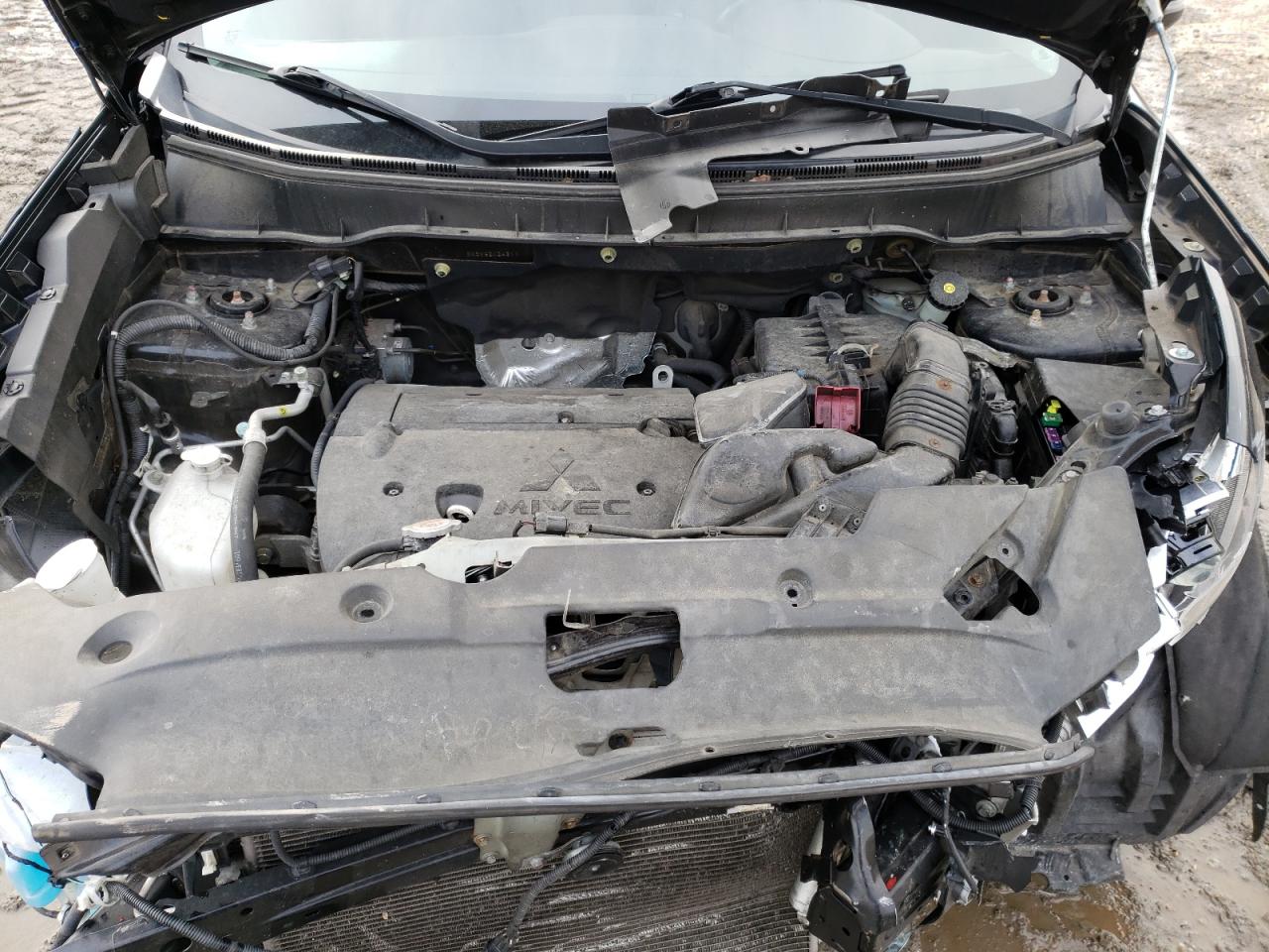 Photo 7 from auction – 2016 MITSUBISHI OUTLANDER with VIN JA4AR4AW8GZ024311