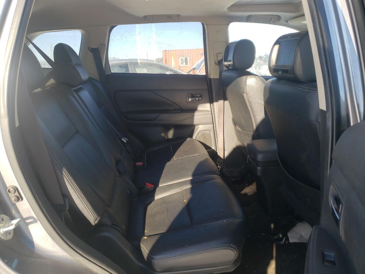 Photo 6 from auction – 2014 MITSUBISHI OUTLANDER with VIN JA4JZ4AX1EZ011762