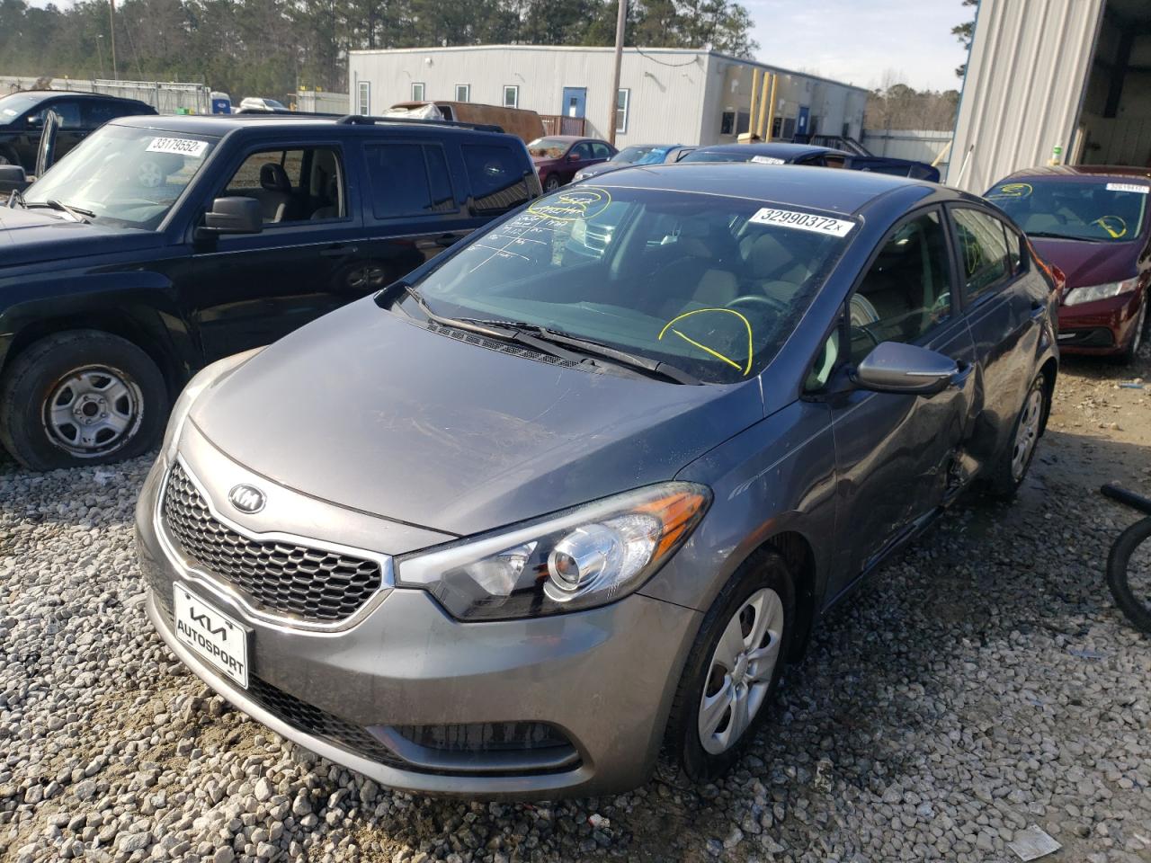 Photo 2 from auction – 2016 KIA FORTE LX with VIN KNAFX4A65G5522925