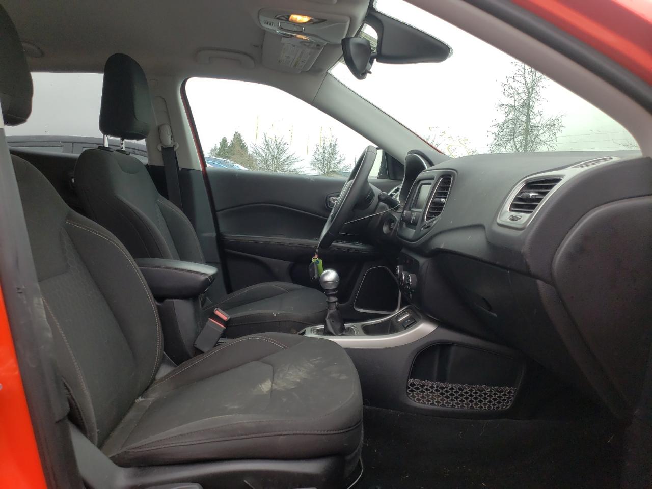 Photo 5 from auction – 2018 JEEP COMPASS SP with VIN 3C4NJCAB6JT368739