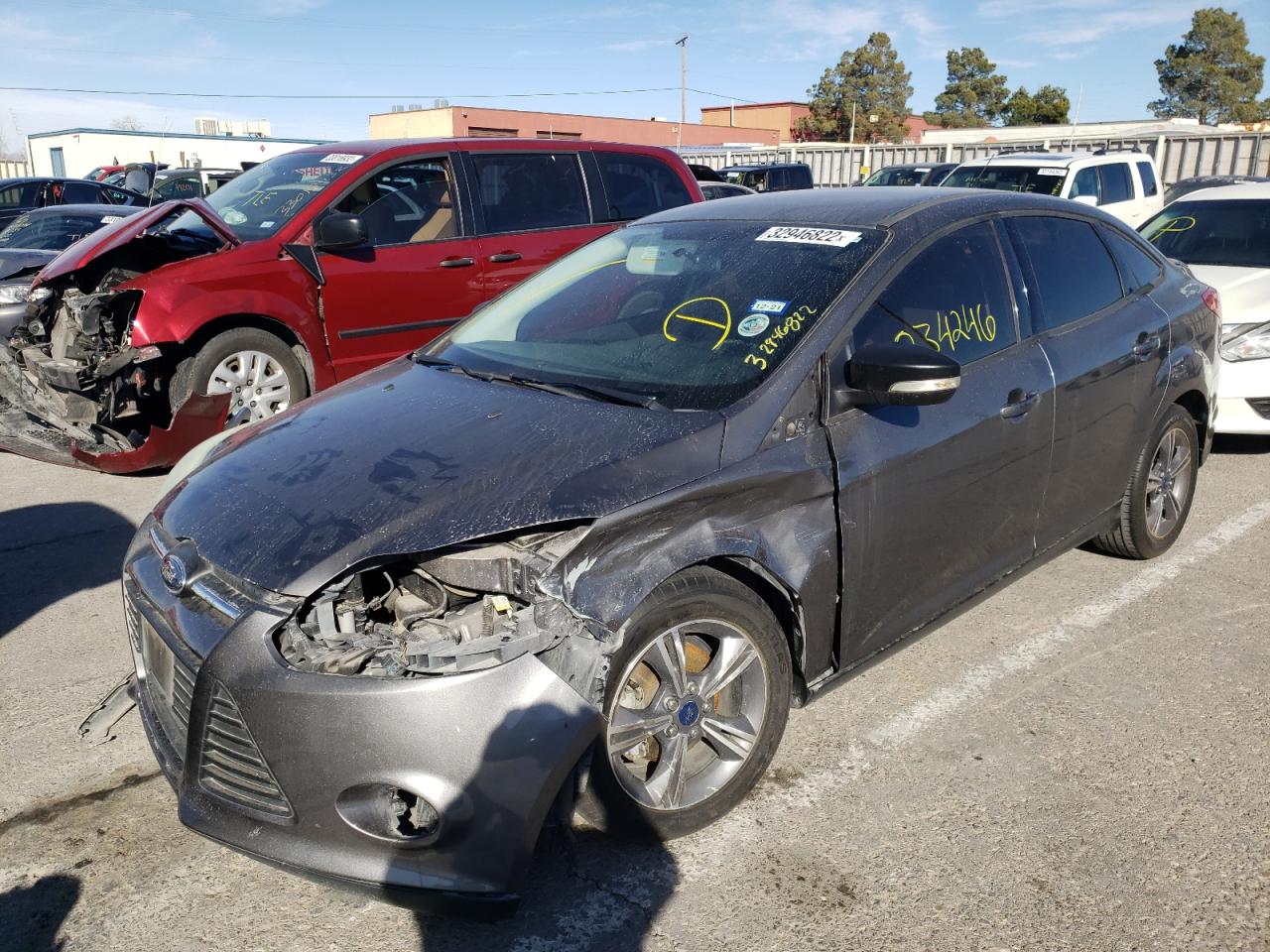 Photo 2 from auction – 2014 FORD FOCUS SE with VIN 1FADP3F27EL406375