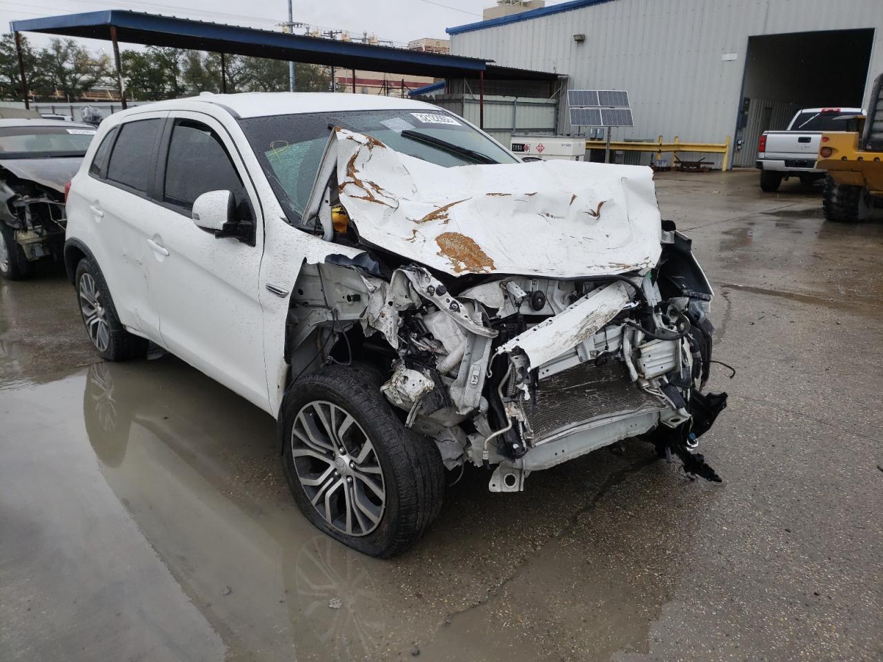MITSUBISHI OUTLANDER 2018 with VIN JA4AP3AU7JU022732 - Photo from auction