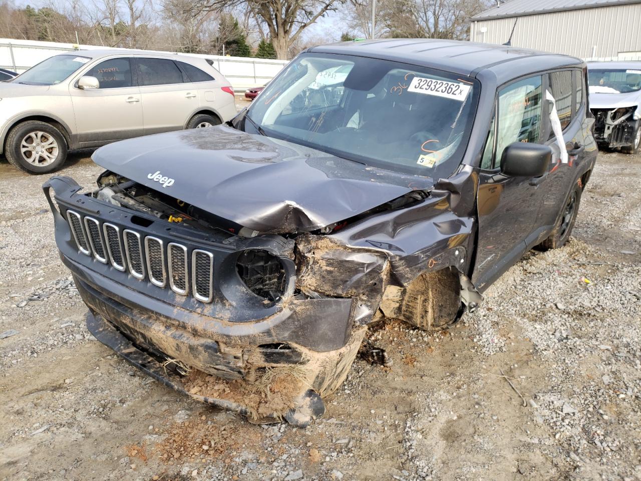 Photo 2 from auction – 2018 JEEP RENEGADE S with VIN ZACCJBAB7JPH78099